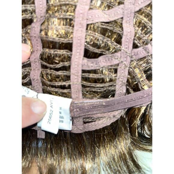 Wig by RAQUEL WELCH Short Layered Mono Top + Lace 25652 - Picture 6 of 12